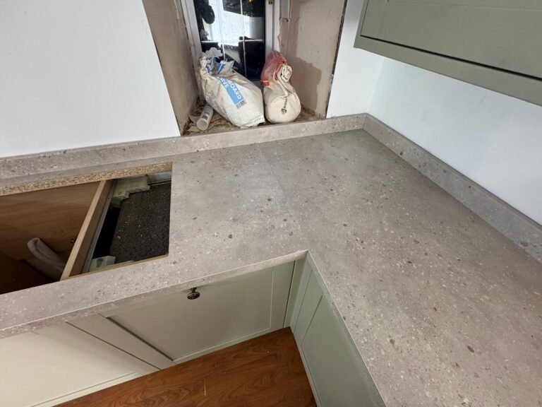 WhatsApp Image 2025-11-18 at 15.36.07 (2)